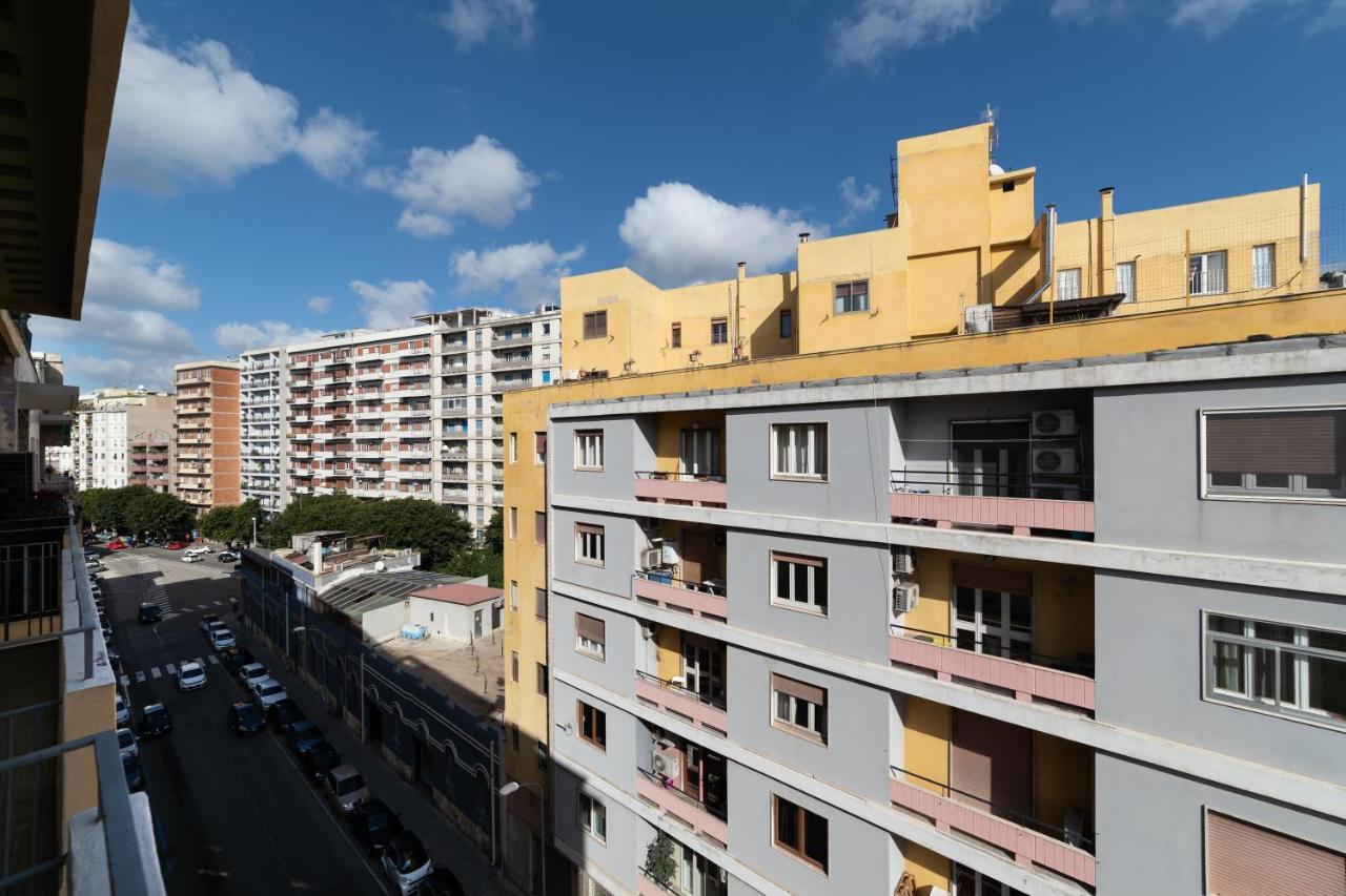 Budget Apartment Roma 70 Stazione Centrale Кальяри Экстерьер фото